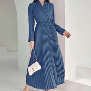 Classy dark blue front pleated dress